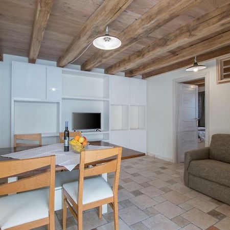 Lana House With Apartments Petrovija 외부 사진