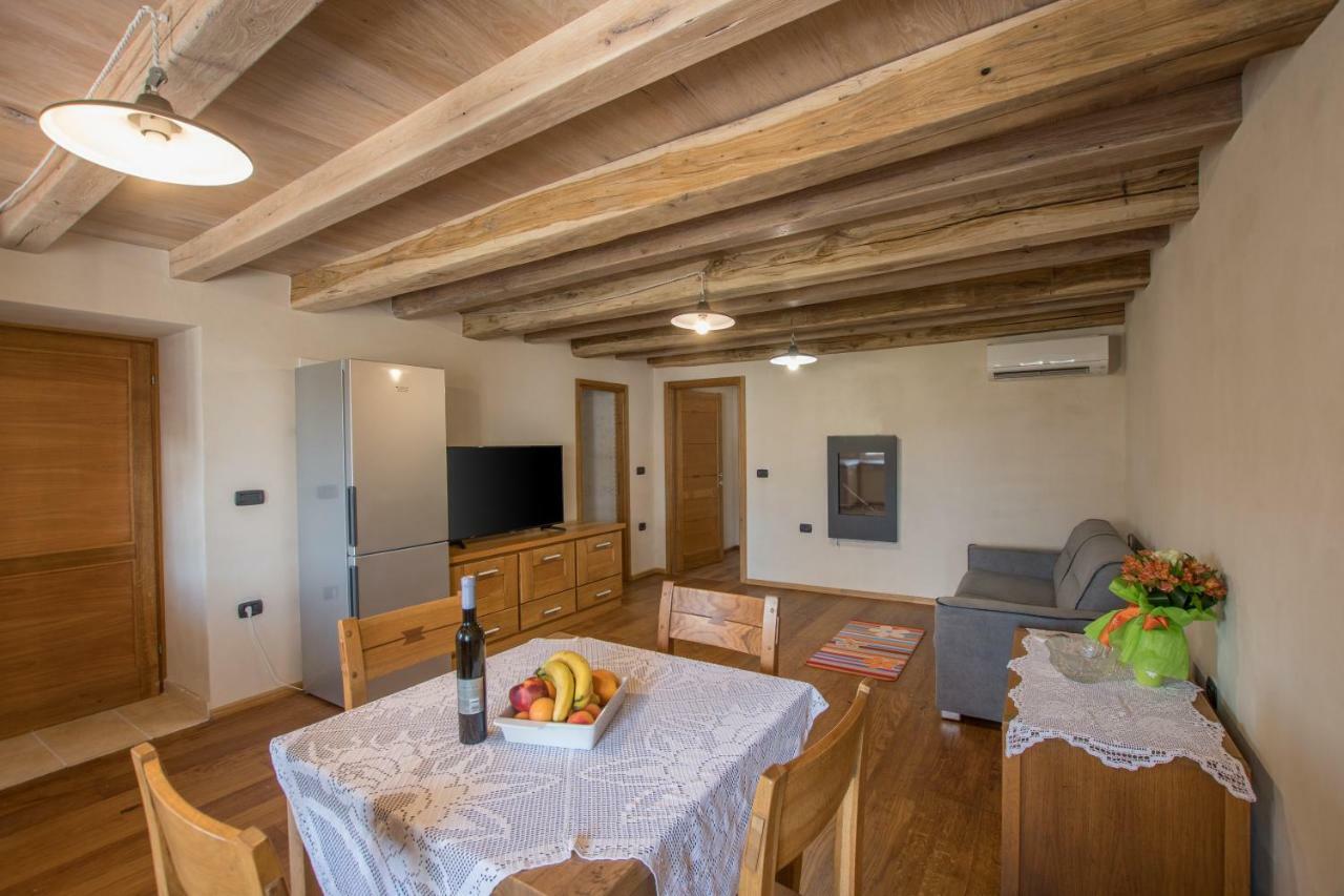 Lana House With Apartments Petrovija 외부 사진