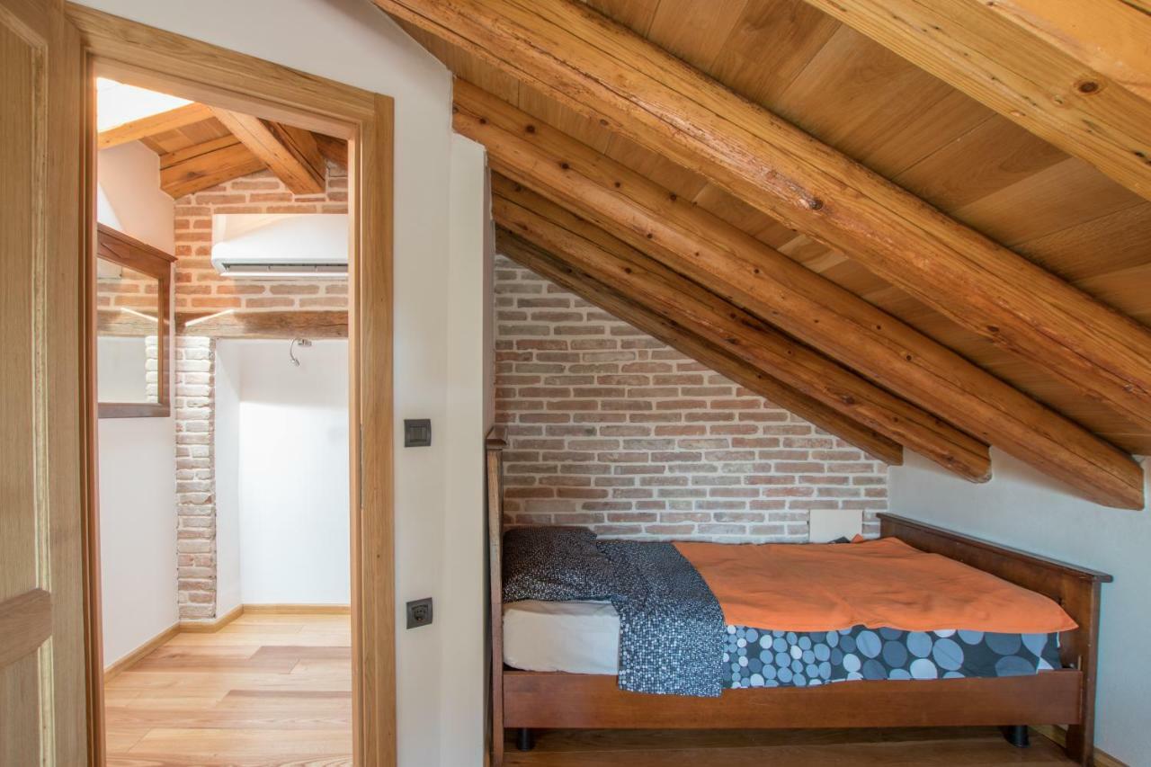 Lana House With Apartments Petrovija 외부 사진