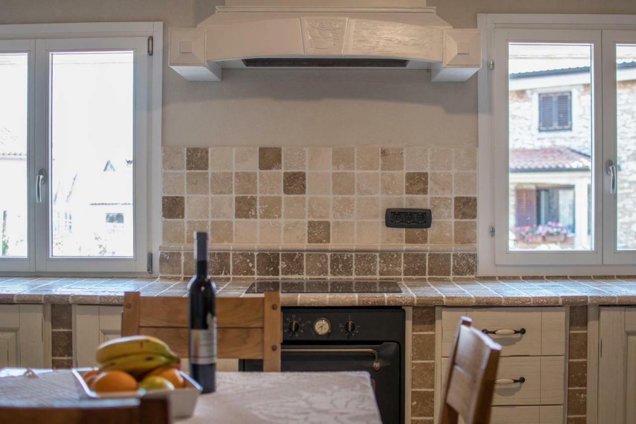 Lana House With Apartments Petrovija 외부 사진