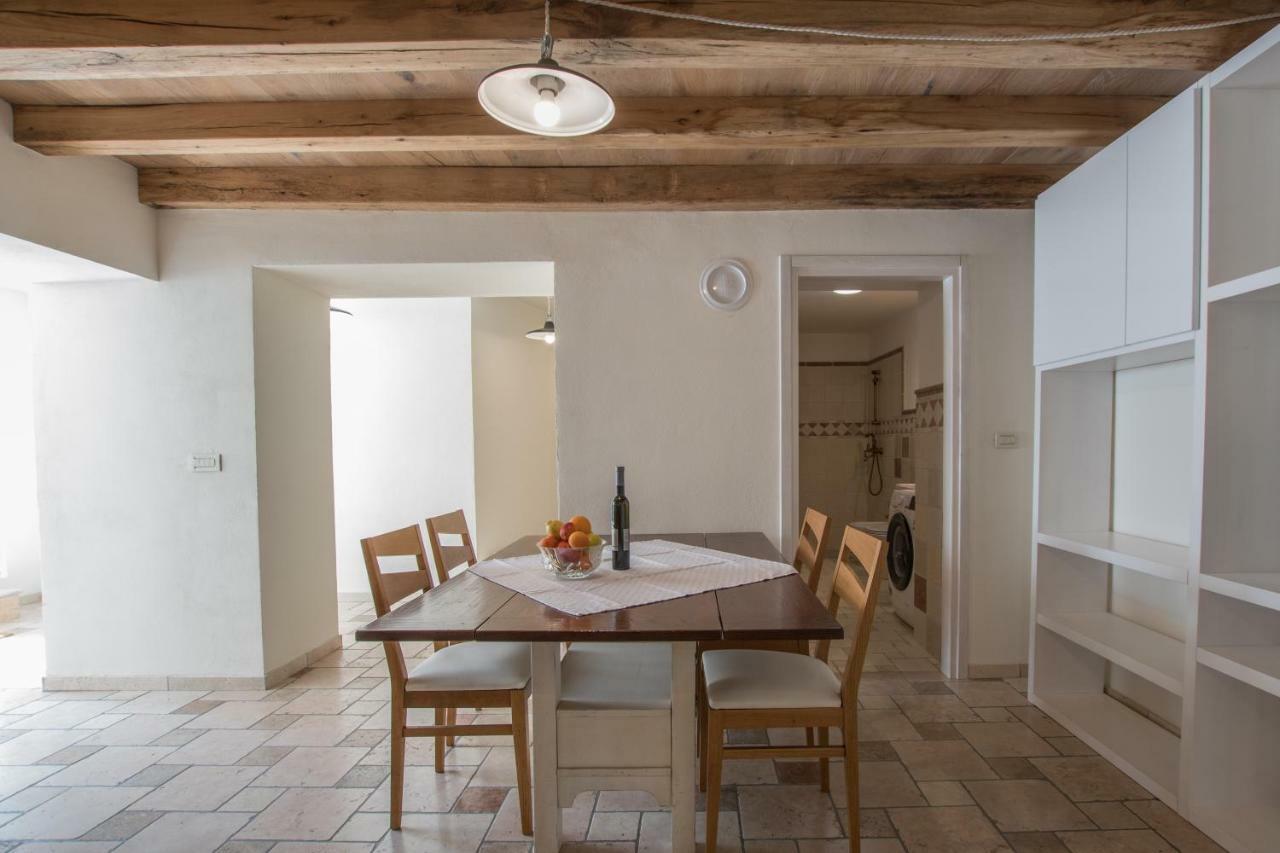 Lana House With Apartments Petrovija 외부 사진