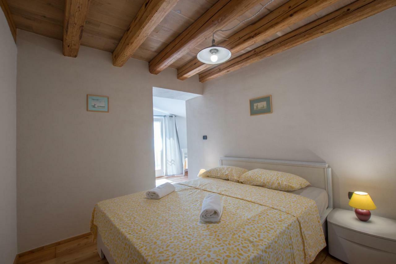Lana House With Apartments Petrovija 외부 사진
