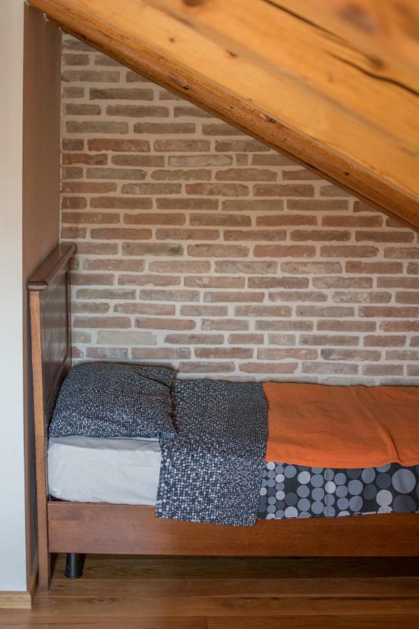 Lana House With Apartments Petrovija 외부 사진