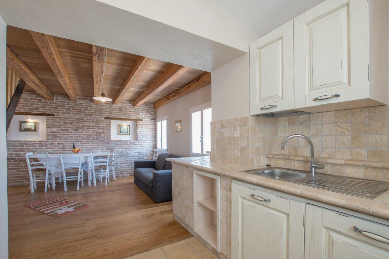 Lana House With Apartments Petrovija 외부 사진